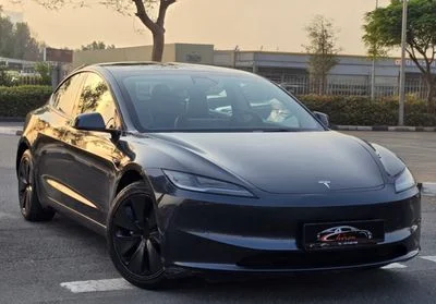 2024 Tesla Model 3 LONG RANGE, grau, 140.000 km, Import VAE — Foto 2 z 11