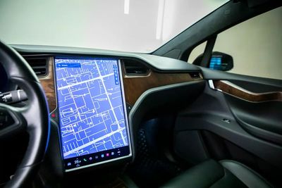 2019 Tesla Model X PERFORMANCE, schwarz, 33.000 km, Import VAE — Foto 9 z 16