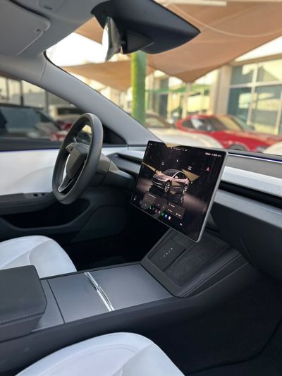 2025 Tesla Model 3 LONG RANGE, grau, 58.000 km, Import VAE — Foto 11 z 13