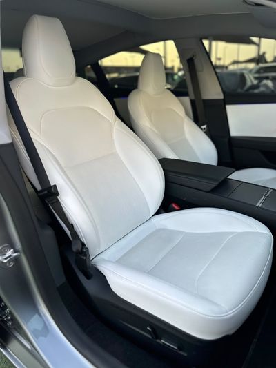 2025 Tesla Model 3 LONG RANGE, grau, 58.000 km, Import VAE — Foto 13 z 13