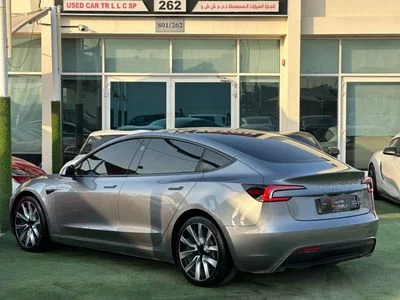 2025 Tesla Model 3 LONG RANGE, grau, 58.000 km, Import VAE — Foto 4 z 13