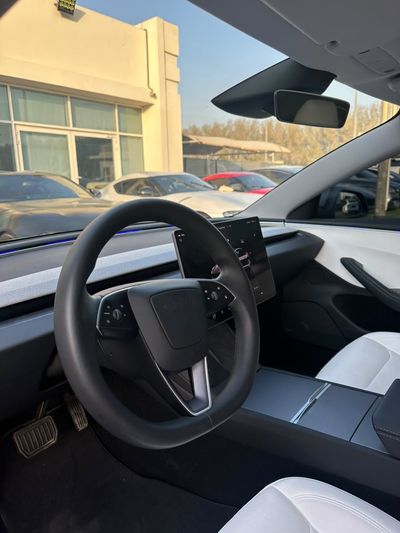 2025 Tesla Model 3 LONG RANGE, grau, 58.000 km, Import VAE — Foto 8 z 13