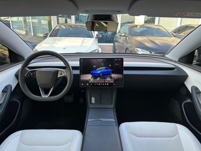 2024 Tesla Model 3 LONG RANGE, blau, 35.000 km, Import VAE — Foto 12 z 12