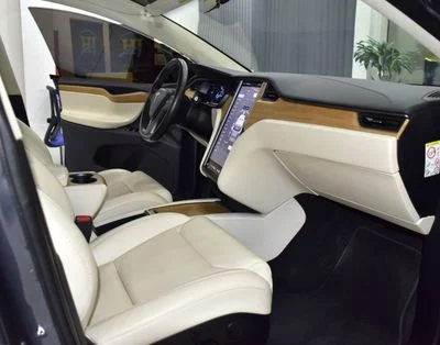 2019 Tesla Model X 100D, grau, 79.000 km, Import VAE — Foto 14 z 16