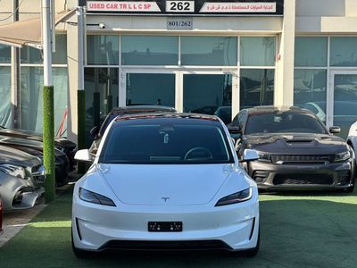 2024 Tesla Model 3 PERFORMANCE, weiß, 18.000 km, Import VAE — Foto 3 z 12