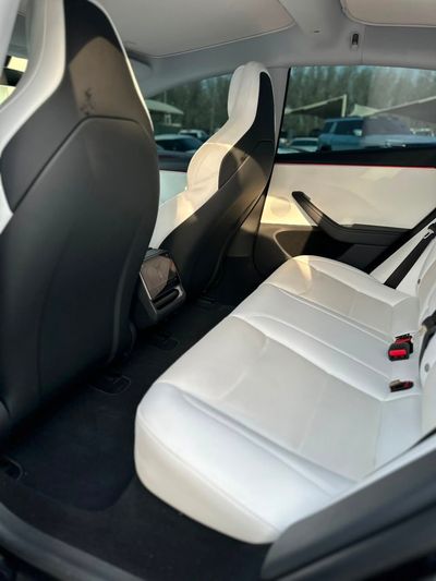 2024 Tesla Model 3 PERFORMANCE, schwarz, 50.000 km, Import VAE — Foto 10 z 14