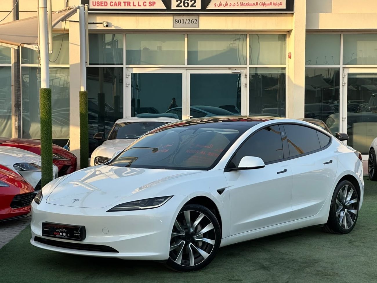 2025 Tesla Model 3 STANDARD RANGE, weiß, 40.000 km, Import VAE — Foto 1 z 13 2025 Tesla Model 3 STANDARD RANGE, weiß, 40.000 km, Import VAE — Foto 1 z 13