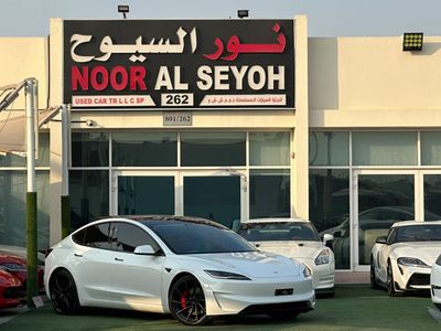 2024 Tesla Model 3 PERFORMANCE, weiß, 69.000 km, Import VAE — Foto 3 z 12