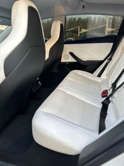 2024 Tesla Model 3 PERFORMANCE, weiß, 69.000 km, Import VAE — Foto 8 z 12
