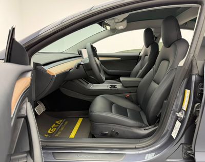 2023 Tesla Model 3 PERFORMANCE, grau, 26.677 km, Import VAE — Foto 14 z 16