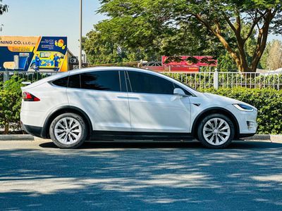 2020 Tesla Model X LONG RANGE, weiß, 108.000 km, Import VAE — Foto 3 z 11