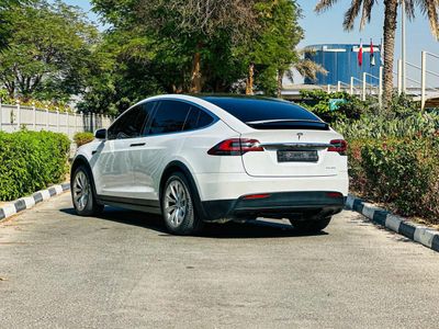 2020 Tesla Model X LONG RANGE, weiß, 108.000 km, Import VAE — Foto 4 z 11