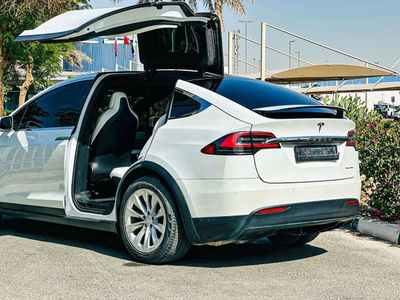 2020 Tesla Model X LONG RANGE, weiß, 108.000 km, Import VAE — Foto 7 z 11