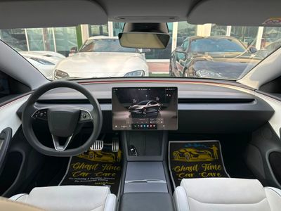 2024 Tesla Model 3 PERFORMANCE, schwarz, 80.000 km, Import VAE — Foto 10 z 13