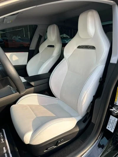 2024 Tesla Model 3 PERFORMANCE, schwarz, 80.000 km, Import VAE — Foto 7 z 13