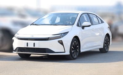 2026 Toyota Corolla XLI HEV, weiß, 0 km, Import VAE — Foto 3 z 10