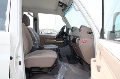 2026 Toyota Land Cruiser 70 LC76 LX, weiß, 0 km, Import VAE — Foto 12 z 19