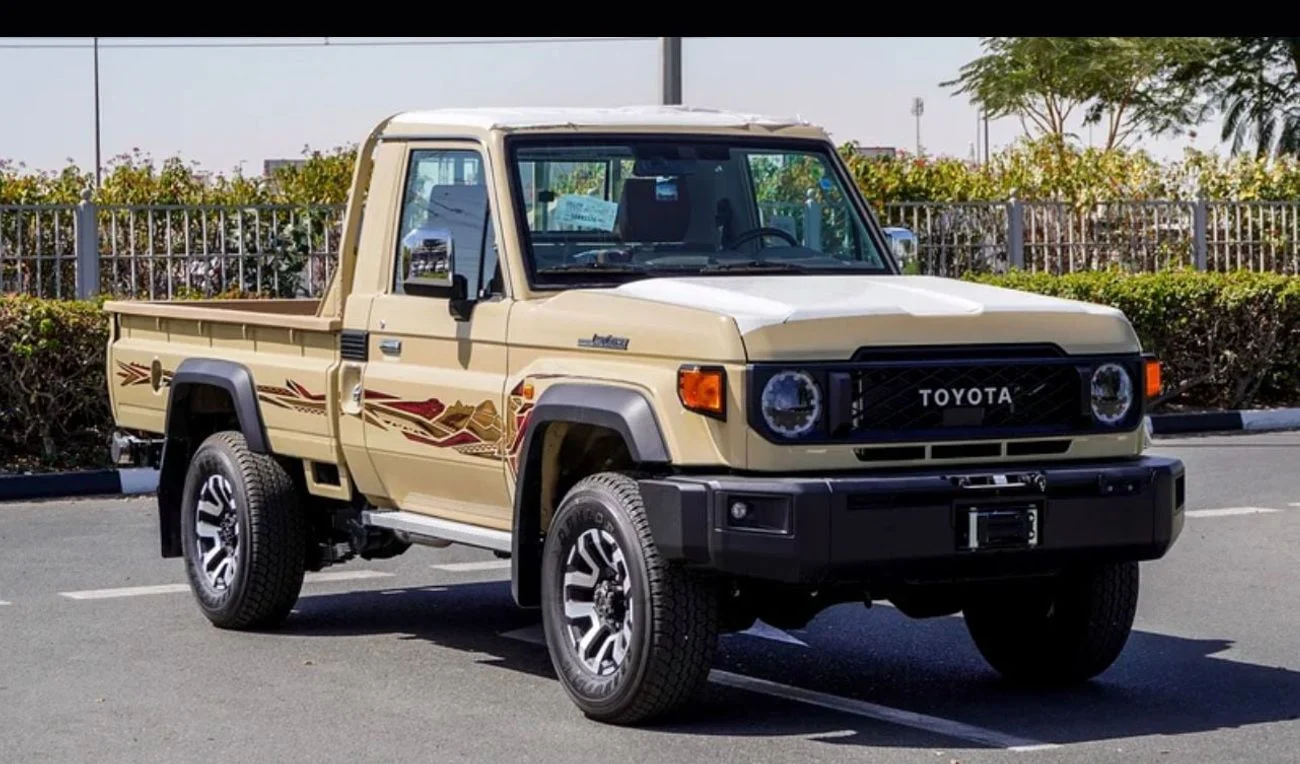 2026 Toyota Land Cruiser 70 LC79 LX, beige, 0 km, Import VAE — Foto 1
