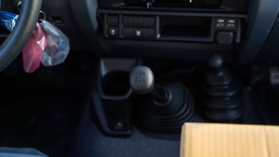 2026 Toyota Land Cruiser 70 LC76 LX, weiß, 0 km, Import VAE — Foto 7 z 15
