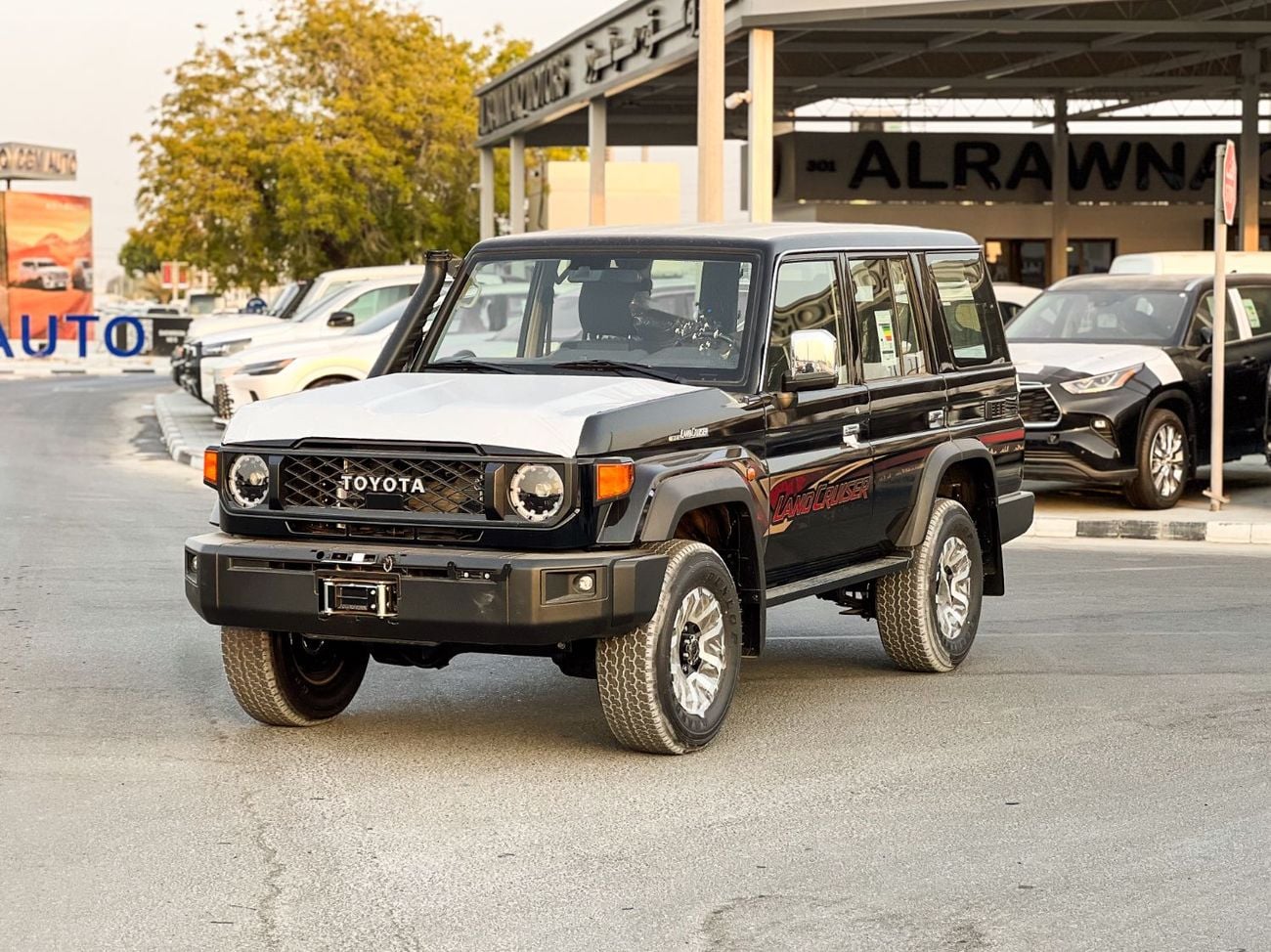2026 Toyota Land Cruiser 70 Land Cruiser 76 LX 2.8L 4WD Full Option, schwarz, 0 km, Import VAE — Foto 1