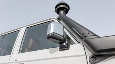 2026 Toyota Land Cruiser 70 LC76 LX, weiß, 0 km, Import VAE — Foto 7 z 22