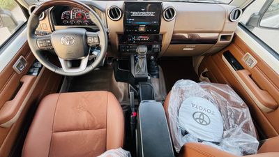 2026 Toyota Land Cruiser 70 LC79 LX, weiß, 0 km, Import VAE — Foto 15 z 25