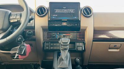 2026 Toyota Land Cruiser 70 LC79 LX, weiß, 0 km, Import VAE — Foto 9 z 25