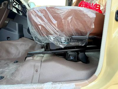 2026 Toyota Land Cruiser 70 LC79 LX, beige, 0 km, Import VAE — Foto 5 z 13