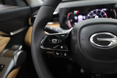 2026 Gac GS4 GL, silber, 0 km, Import VAE — Foto 10 z 13