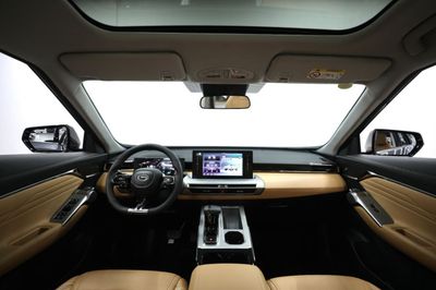 2026 Gac GS4 GL, silber, 0 km, Import VAE — Foto 12 z 13