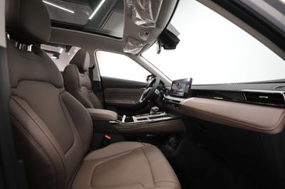 2026 Gac GS4, silber, 0 km, Import VAE — Foto 7 z 16