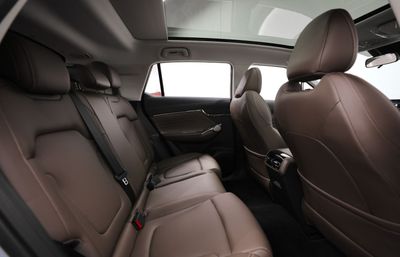 2026 Gac GS4, silber, 0 km, Import VAE — Foto 8 z 16
