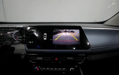 2027 Gac GS3, schwarz, 0 km, Import VAE — Foto 11 z 15