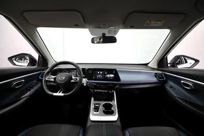 2027 Gac GS3, weiß, 0 km, Import VAE — Foto 12 z 13