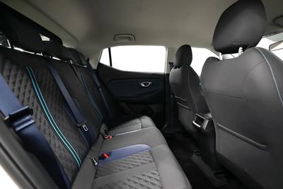 2027 Gac GS3, weiß, 0 km, Import VAE — Foto 8 z 13