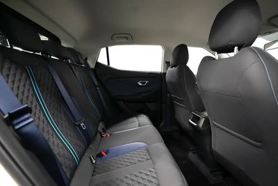 2027 Gac GS3, weiß, 0 km, Import VAE — Foto 8 z 13