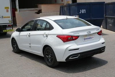 2026 Chery Arrizo 5 STANDARD, weiß, 0 km, Import VAE — Foto 5 z 21