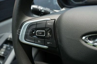 2027 Chery Arrizo 5 STANDARD, weiß, 0 km, Import VAE — Foto 14 z 21