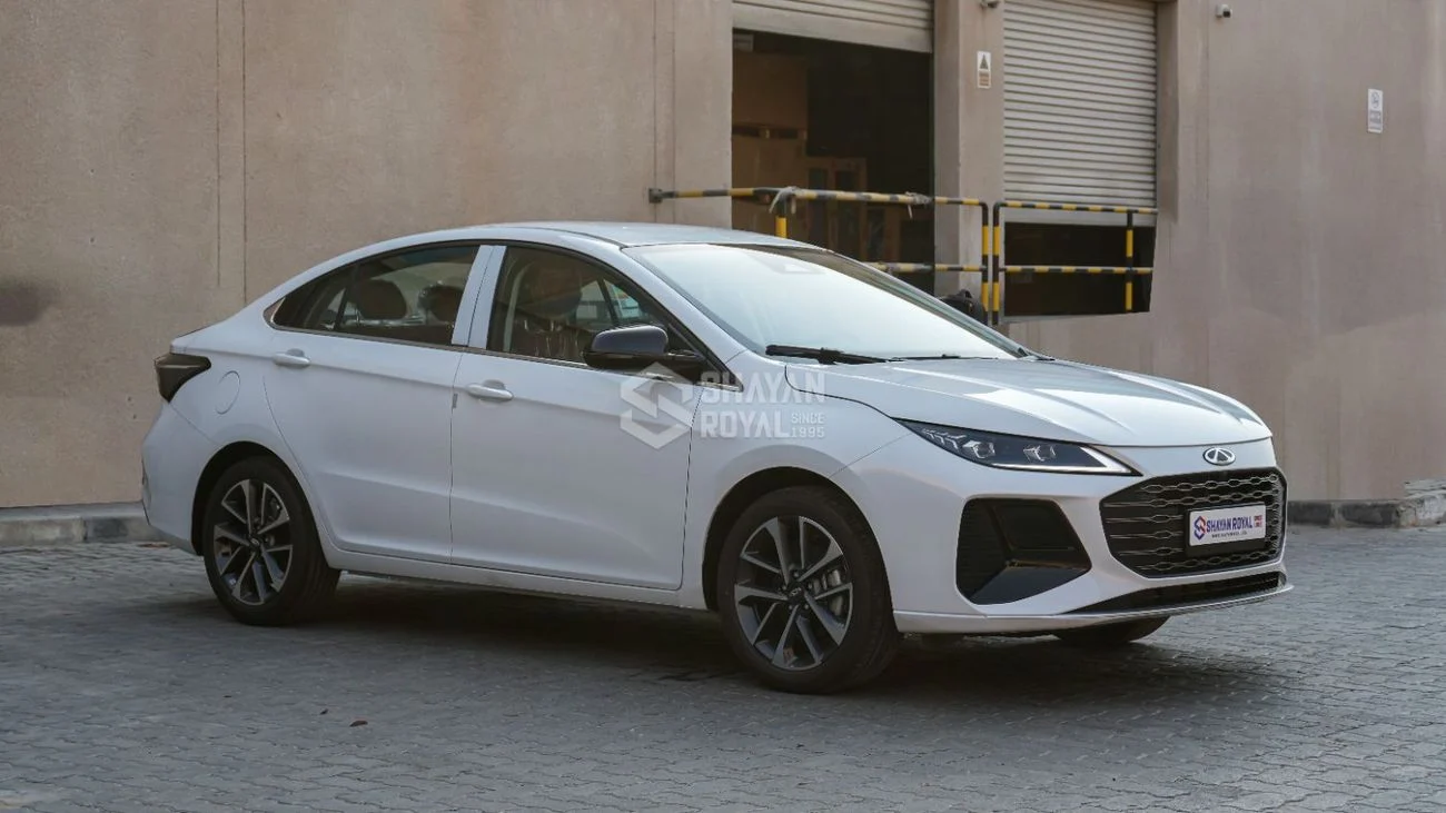 2027 Chery Arrizo 6 FLAGSHIP, weiß, 0 km, Import VAE — Foto 1