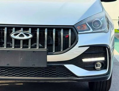 2027 Chery Arrizo 5 STD, silber, 0 km, Import VAE — Foto 6 z 21
