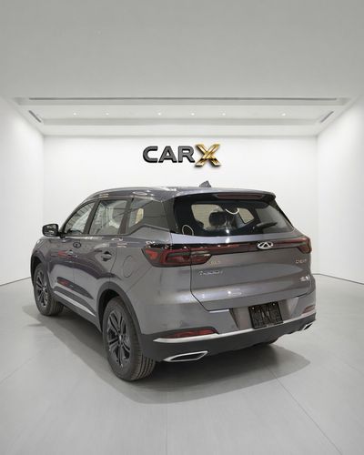 2026 Chery Tiggo 7 COMFORT, silber, 0 km, Import VAE — Foto 4 z 15