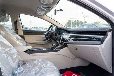2027 Chery Arrizo 5 Standard, weiß, 0 km, Import VAE — Foto 7 z 15