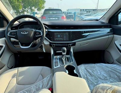 2027 Chery Arrizo 5 STD, silber, 0 km, Import VAE — Foto 13 z 21