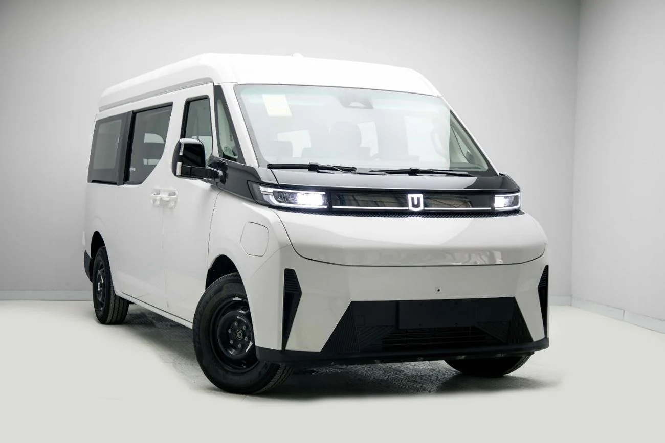 2025 Geely Farizon, weiß, 0 km, Import VAE — Foto 1
