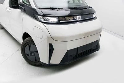 2025 Geely Farizon, weiß, 0 km, Import VAE — Foto 2 z 22