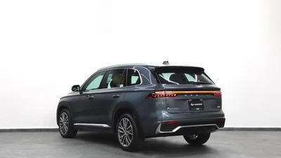 2026 Geely Monjaro GF PLUS, silber, 0 km, Import VAE — Foto 4 z 16