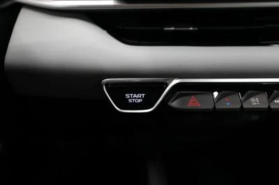 2027 Geely Coolray GF, weiß, 0 km, Import VAE — Foto 11 z 16