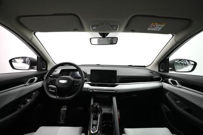 2027 Geely Coolray GF, weiß, 0 km, Import VAE — Foto 14 z 16