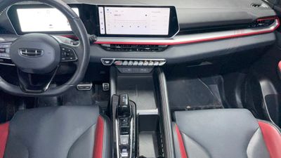 2025 Geely Coolray GF, rot, 36.066 km, Import VAE — Foto 10 z 16
