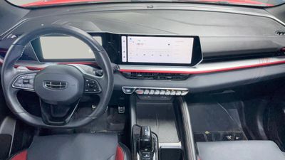 2025 Geely Coolray GF, rot, 36.066 km, Import VAE — Foto 7 z 16